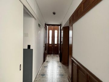 PH en San Telmo en lote propio -  oportunidad para reciclar - Multidestino