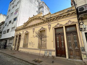 PH en San Telmo en lote propio -  oportunidad para reciclar - Multidestino