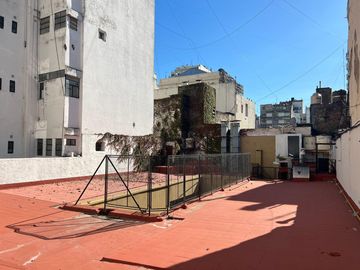 PH en San Telmo en lote propio -  oportunidad para reciclar - Multidestino