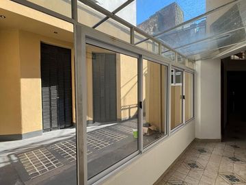 PH en San Telmo en lote propio -  oportunidad para reciclar - Multidestino