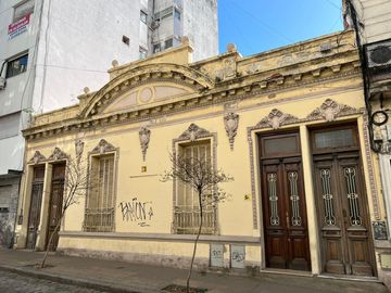 PH en San Telmo en lote propio -  oportunidad para reciclar - Multidestino