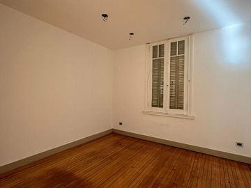 PH en San Telmo en lote propio -  oportunidad para reciclar - Multidestino