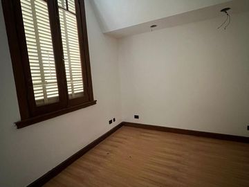 PH en San Telmo en lote propio -  oportunidad para reciclar - Multidestino