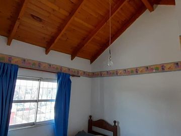 VENTA CASA 3 DORM. - B° CANAL V, NEUQUÉN