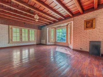 Bellísima quinta en Barrio Los Naranjos - PG