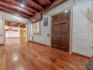 Bellísima quinta en Barrio Los Naranjos - PG