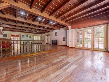 Bellísima quinta en Barrio Los Naranjos - PG