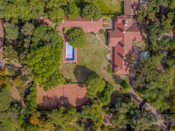 Bellísima quinta en Barrio Los Naranjos - PG