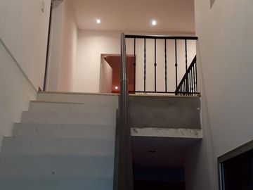 Venta de  casa en  Araucarias, Puerto del Lago, Escobar.