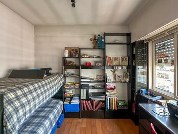 Departamento en venta en Lanús Oeste 4 ambientes con dos cocheras