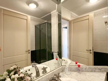 Departamento en venta en Lanús Oeste 4 ambientes con dos cocheras