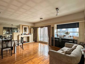 Departamento en venta en Lanús Oeste 4 ambientes con dos cocheras