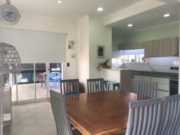 Casa en venta en  Francisco Alvarez - Moreno