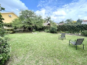 CASA EN VENTA VILLA BELGRANO - 3 Dormitorios - Escritorio - Garage doble - Gran OPORTUNIDAD!