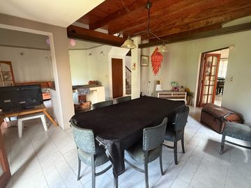 CASA EN VENTA VILLA BELGRANO - 3 Dormitorios - Escritorio - Garage doble - Gran OPORTUNIDAD!