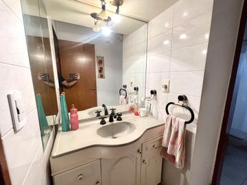 CASA EN VENTA VILLA BELGRANO - 3 Dormitorios - Escritorio - Garage doble - Gran OPORTUNIDAD!