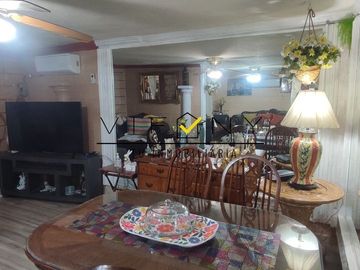 SE VENDE casa muy bien ubicada en Santa Mónica Mexicali