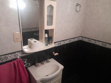 Casa en venta - 3 Dormitorios 2 Baños - Cocheras - 400Mts2 - La Matanza