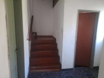 Casa en venta - 3 Dormitorios 2 Baños - Cocheras - 400Mts2 - La Matanza