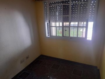 Casa en venta - 3 Dormitorios 2 Baños - Cocheras - 400Mts2 - La Matanza