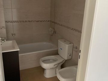 Av San Martin 1700, A Estrenar, 2 Ambientes C/Balcón, 1º Calidad. Caballito