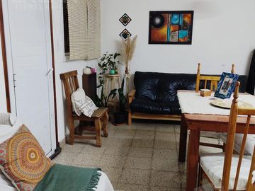 INVERSION con RENTA Asegurada - Casa   Deptos   Local 347 m2 Cubiertos - Jardín