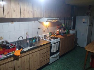 Casa en  Martínez dos plantas - 4 dormitorios y playroom - garaje para dos autos - jardin