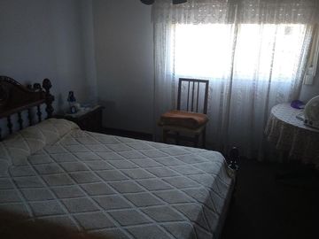 Casa en  Martínez dos plantas - 4 dormitorios y playroom - garaje para dos autos - jardin