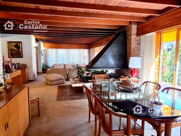 Importante y Solido Chalet 8 Amb Con Gran Parque y Piscina
