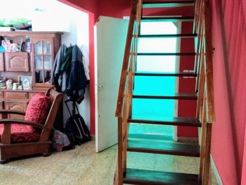 Munro - Chalet de 7 amb  en 2 Plantas con Excelente ubicación!!