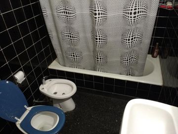 Munro - Chalet de 7 amb  en 2 Plantas con Excelente ubicación!!