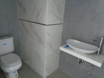 Espectacular 3 ambientes a estrenar flores
