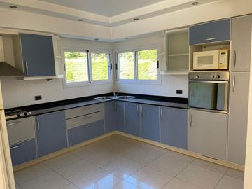 Casa en venta en Barrio Cerrado Santa Ana Moreno