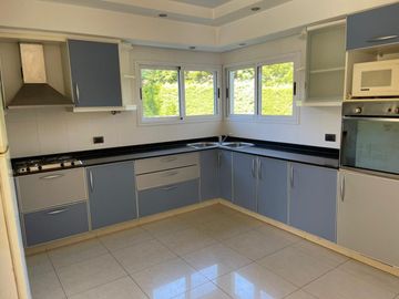 Casa en venta en Barrio Cerrado Santa Ana Moreno
