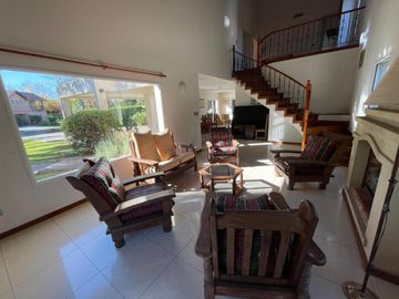 Casa en venta en Barrio Cerrado Santa Ana Moreno