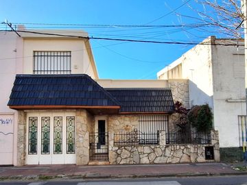 Venta Casa 2 Dormitorios - Arroyito Rosario