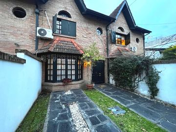 VENTA DE PH  4 AMBIENTES  - CASTELAR NORTE