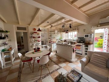 Casa - Wilde