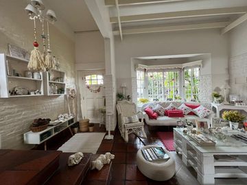 Casa - Wilde