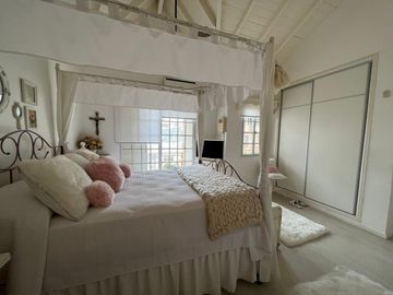 Casa - Wilde