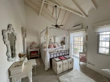 Casa - Wilde