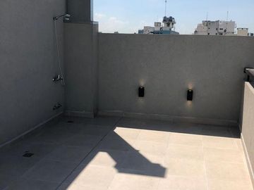 VENTA - DEPARTAMENTO -  4 AMBIENTES - ALMAGRO - CON BALCON TERRAZA