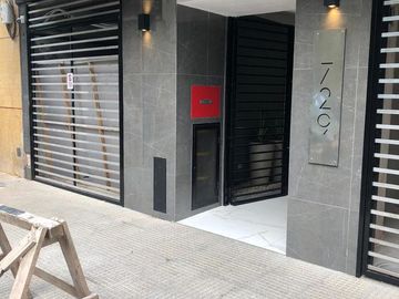 VENTA - DEPARTAMENTO -  4 AMBIENTES - ALMAGRO - CON BALCON TERRAZA