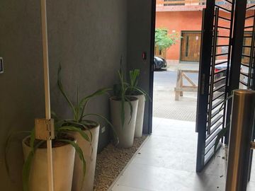 VENTA - DEPARTAMENTO -  4 AMBIENTES - ALMAGRO - CON BALCON TERRAZA