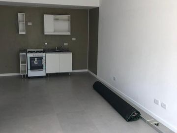 VENTA - DEPARTAMENTO -  4 AMBIENTES - ALMAGRO - CON BALCON TERRAZA
