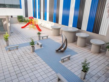 1 Dormitorio Inmenso con Terraza Propia