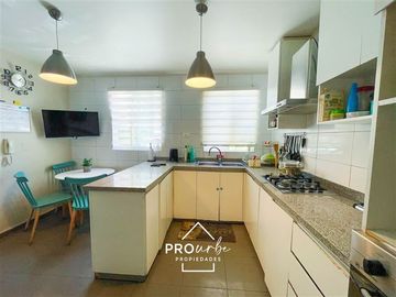 Casa en Venta en La Quebrada de Macul