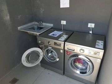 Departamento VENTA en lo mejor de Tigre 2 ambientes al frente c/cochera CON RENTA