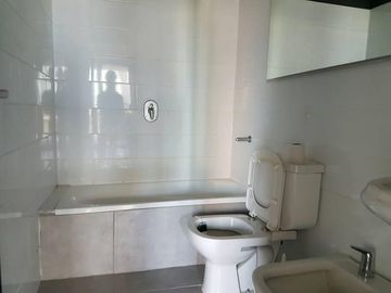 Departamento VENTA en lo mejor de Tigre 2 ambientes al frente c/cochera CON RENTA