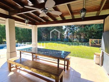 Casa 4 dormitorios venta en San Isidro Labrador, Villa Nueva